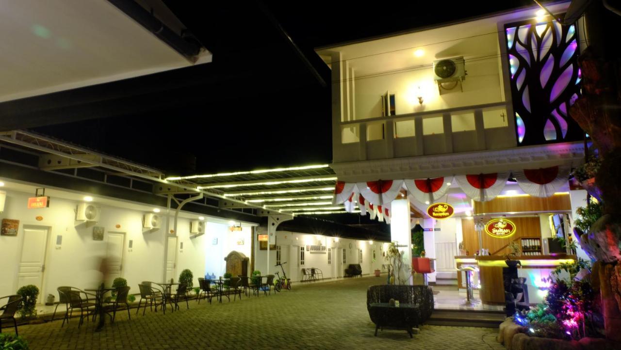 Sultan Guesthouse Tulungagung Εξωτερικό φωτογραφία